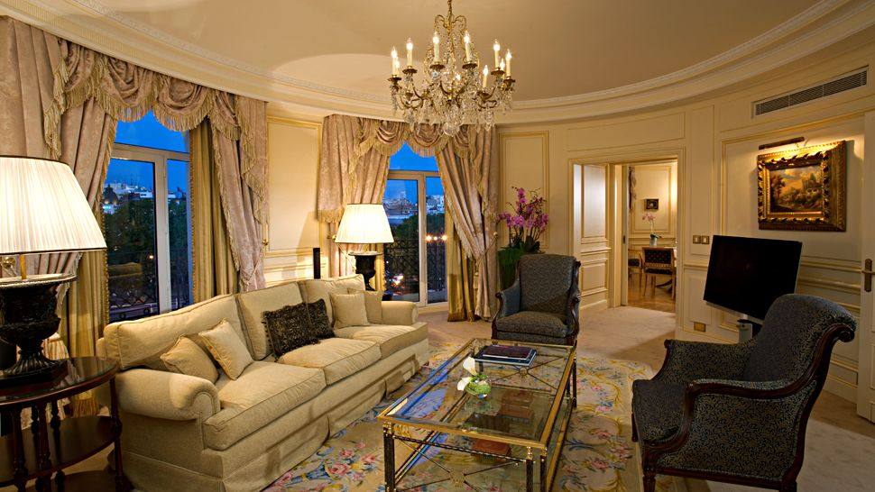 Rockwell Group -马德里威斯汀皇宫酒店 The Westin Palace Madrid_002938-13-bedroom-sitting-area.jpg