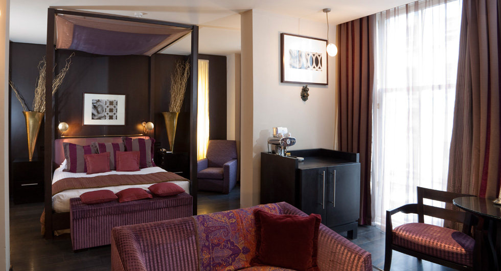 巴格里奥尼酒店，伦敦_11043_Hotel_Baglioni_London_room208_Junior_suite_deluxe_king.jpg