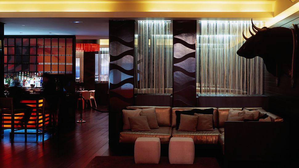 米马德里雷纳维多利亚酒店_005295-10-bar-lounge.jpg