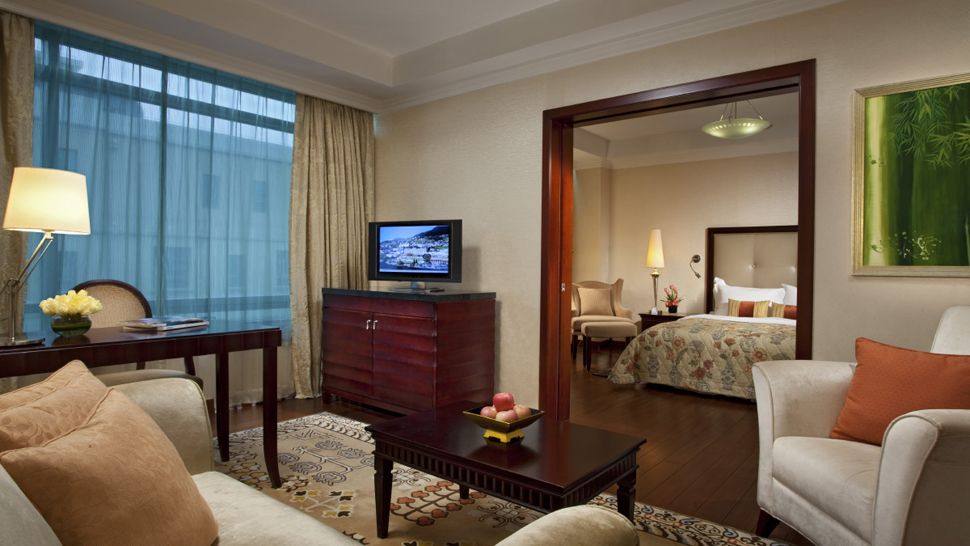 北京饭店莱佛士_003272-09-raffles-suite.jpg