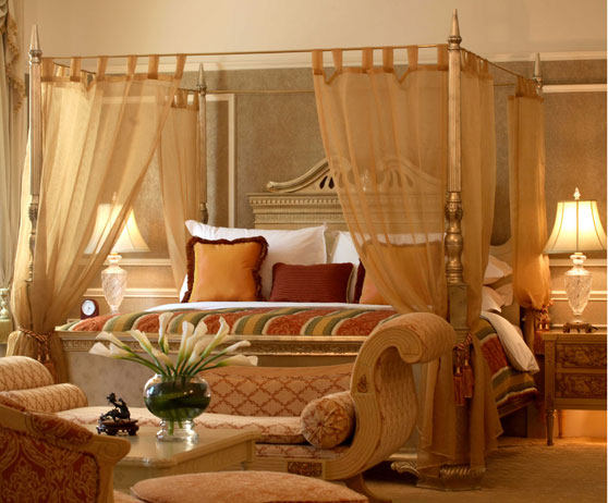 北京饭店莱佛士_PresidentialSuiteMasterBedroom_b.jpg