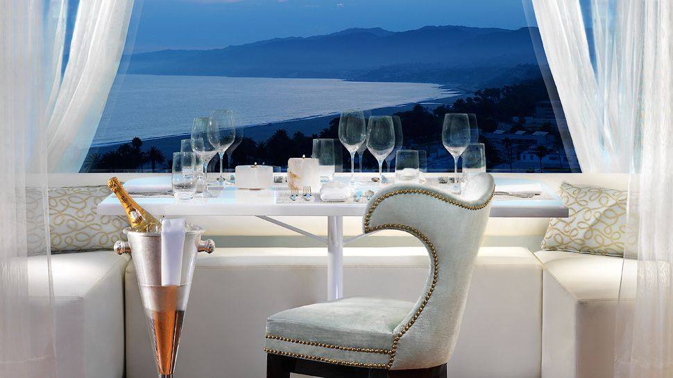 亨特利酒店/圣塔莫尼卡,美国_006270-06-indoor-dining-ocean-view.jpg