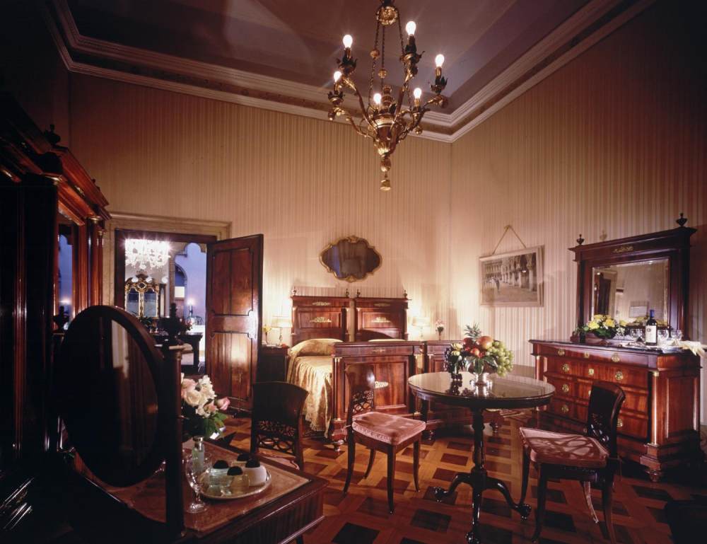 Hotel Danieli, Venice—Palazzo Dandolo - Premium Deluxe Double.jpg