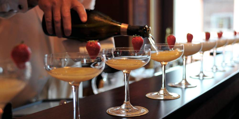 Hotel Danieli, Venice—Preparing Bellini Cocktails.jpg