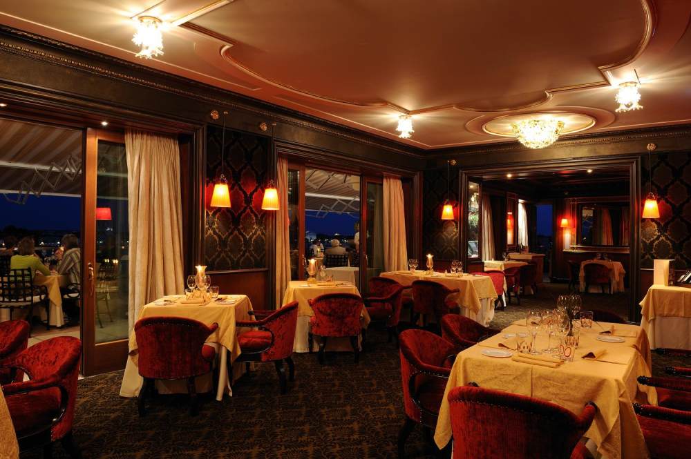 Hotel Danieli, Venice—Restaurant Terrazza Danieli - interior.jpg