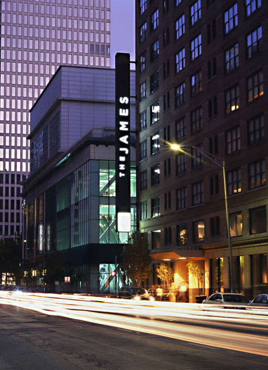 詹姆斯酒店/芝加哥_James-Chicago-Exterior.jpg