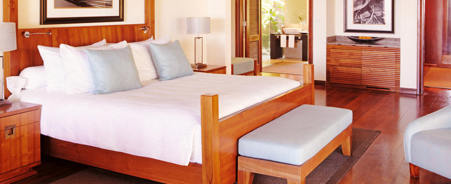 毛里求斯Shanti Maurice A Nira Resort_930x380_villa_presidential_bed_big.jpg