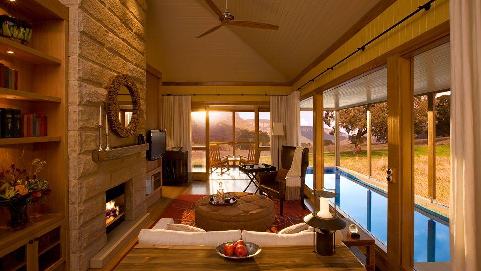 沃尔根谷度假村/澳大利亚,新南威尔士, 利斯哥Wolgan Valley Resort & Spa_005702-01-suite-livingroom-private-pool.jpg