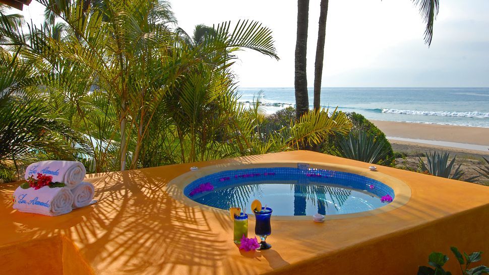 Las Alamandas Hotel/墨西哥_000390-09-plunge-pool-ocean-view.jpg