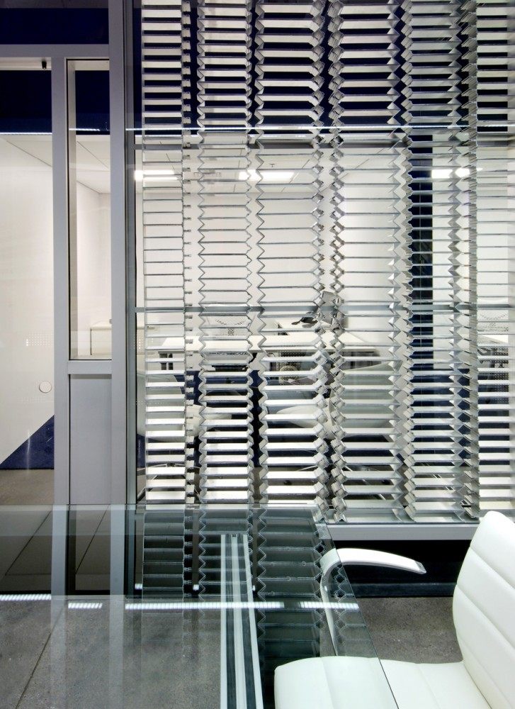 KLF建筑系统结构·纳斯达克井现代办公的室内设计_KLF-Architectural-Systems-Aluminum-Wall-Interior-Design.jpg