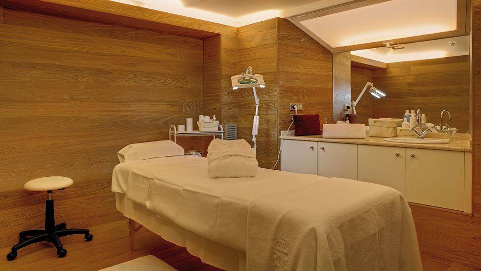 斯帕莱蒂Trivelli别墅酒店/意大利,Villa Spalletti Trivelli Rome_005617-07-spa-treatment-room.jpg