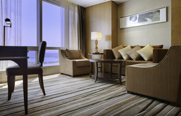 11)The Westin Nanjing—Hospitality Suite Livingroom 拍攝者 Westin Hotels and Res.jpg