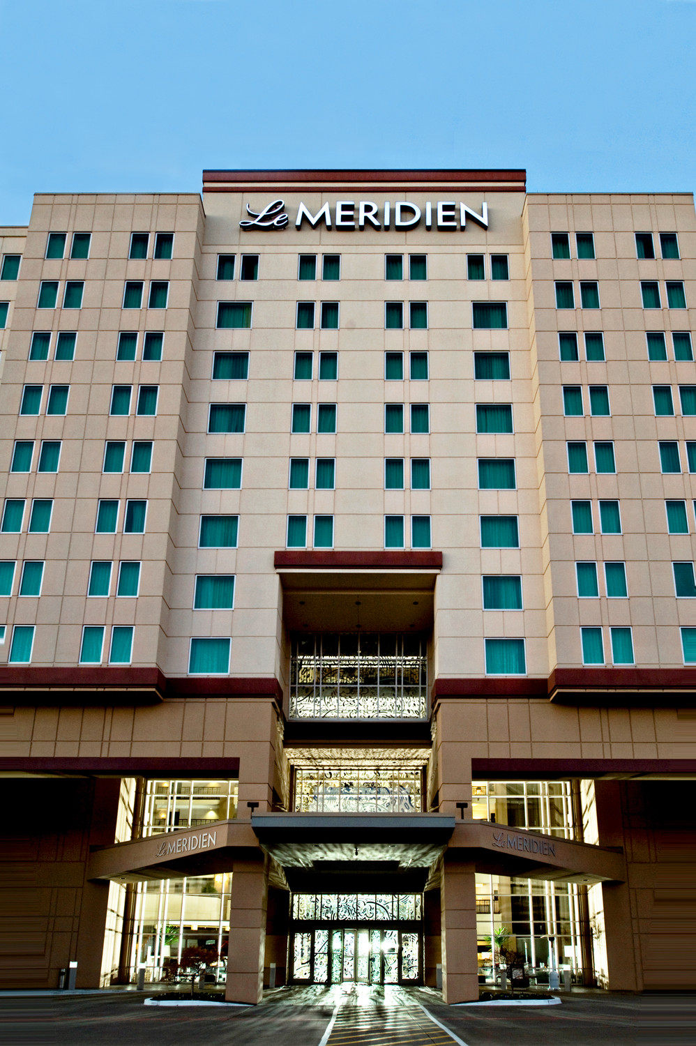 Le MeridienDallas  达拉斯艾美酒店_1)Le Meridien Dallas North—Exterior day 拍攝者.jpg