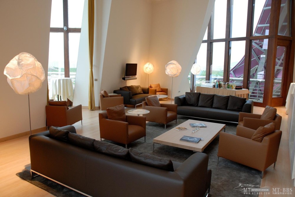 全球豪华精选至尊酒店合集The Luxury Collection(已补齐)_28)Marques de Riscal, Elciego—Rooftop Lounge and Library 拍攝者 Luxury Collecti.jpg