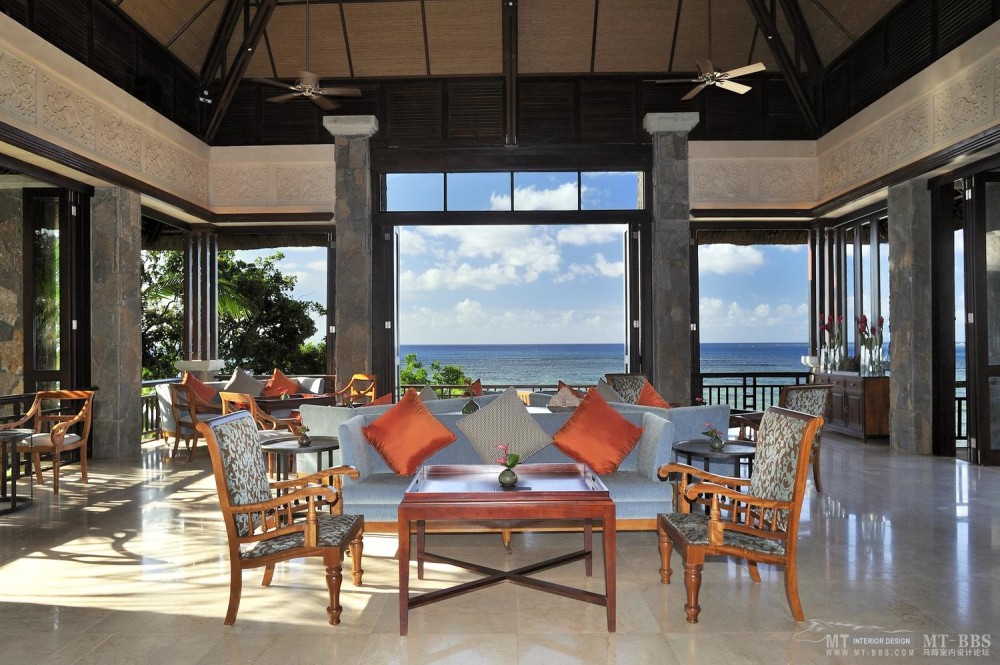 全球豪华精选至尊酒店合集The Luxury Collection(已补齐)_33)The Grand Mauritian Resort &amp; Spa, Mauritius—Bar 68 Sea-view main lounge .jpg