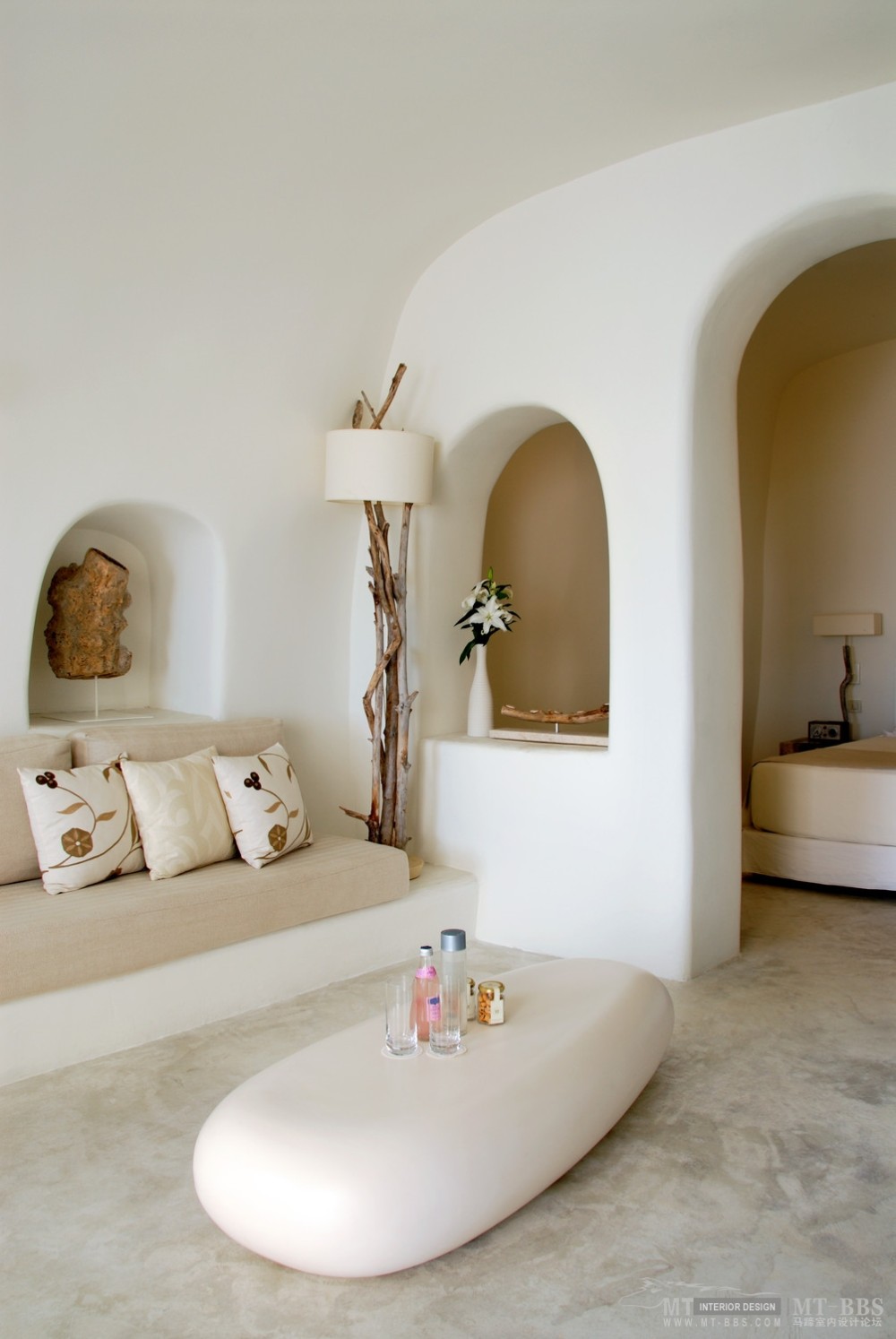 全球豪华精选至尊酒店合集The Luxury Collection(已补齐)_21)Mystique, Santorini—Allure Suite sitting area 拍攝者 Luxury Collection Hotel.jpg