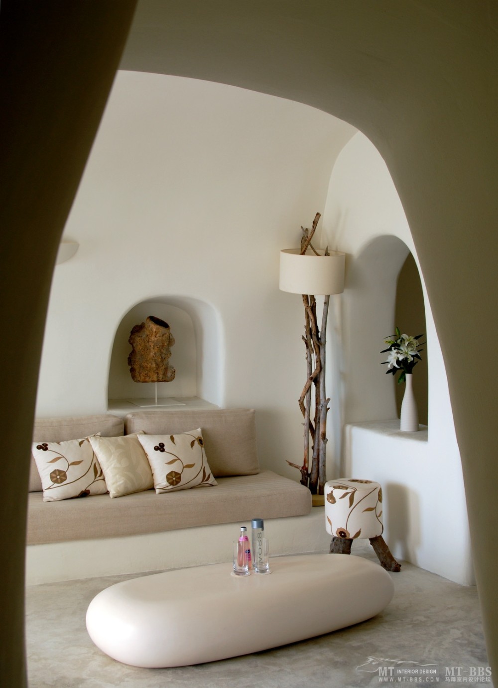 全球豪华精选至尊酒店合集The Luxury Collection(已补齐)_28)Mystique, Santorini—Allure Suite sitting area 拍攝者 Luxury Collection Hotel.jpg