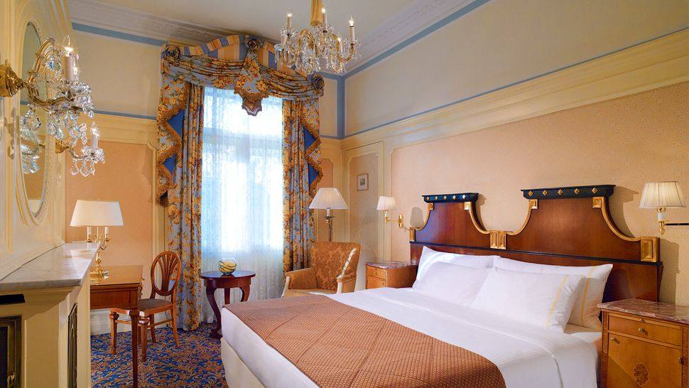 布里斯托尔酒店/奥地利维也纳Hotel Bristol /Austria  Vienna_004157-06-bedroom.jpg
