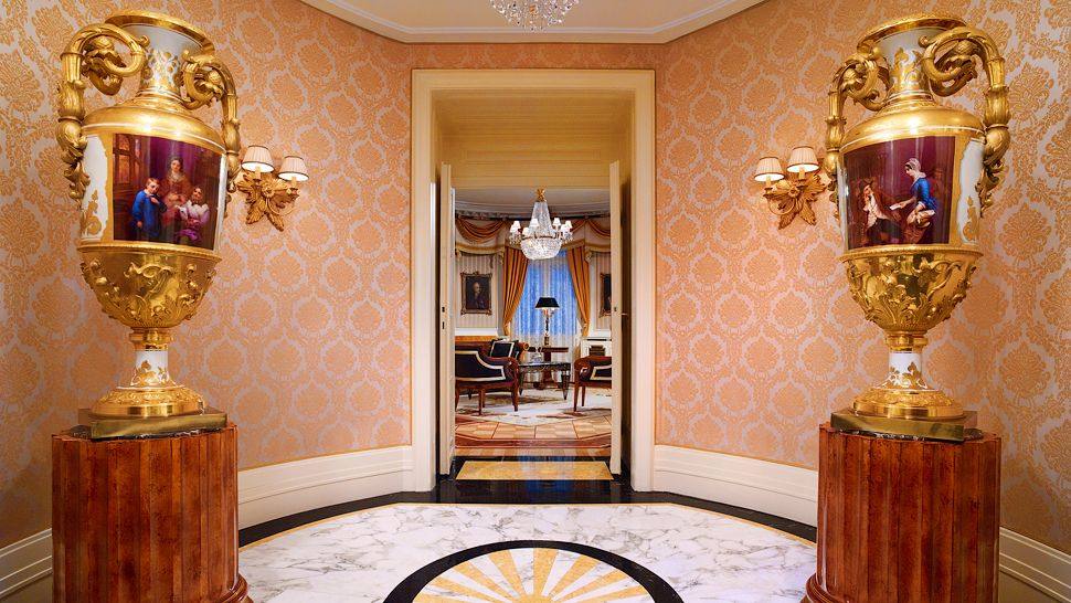 布里斯托尔酒店/奥地利维也纳Hotel Bristol /Austria  Vienna_004157-10-Prince-Wales-Suite-Entrance.jpg