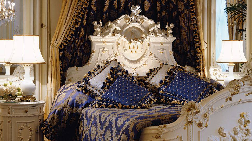 Hotel Imperial/奥地利维也纳_004153-08-Royal-Suite-Master-Bedroom-bed-detail.jpg