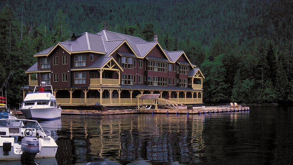太平洋国王小屋(King Pacific Lodge)/加拿大_002496-05-exterior-water-view.jpg