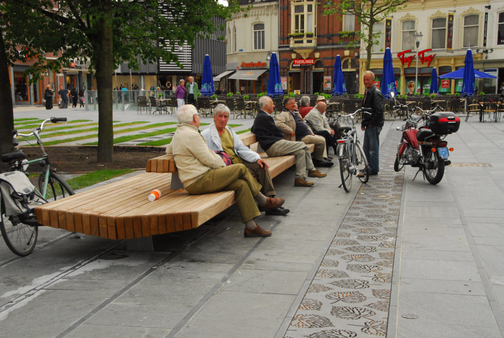 荷兰蒂尔堡山广场_08_sant_en_co_landscape_architecture_De_Heuvel_Tilburg_square.jpg