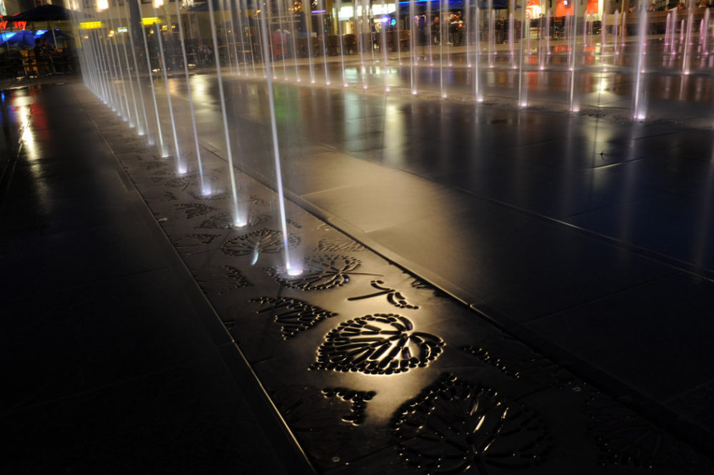 荷兰蒂尔堡山广场_09_sant_en_co_landscape_architecture_De_Heuvel_Tilburg_square.jpg