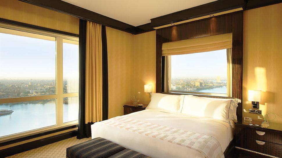 费尔蒙特酒店/埃及尼罗河市_009228-03-guestroom-corner-city-view.jpg