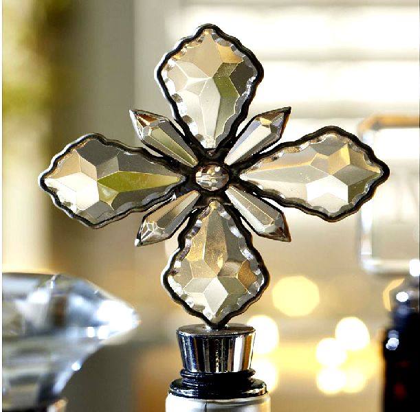 诞餐桌设计装饰_Crystal-Bottle-Stopper-for-chrismast-decor.jpg