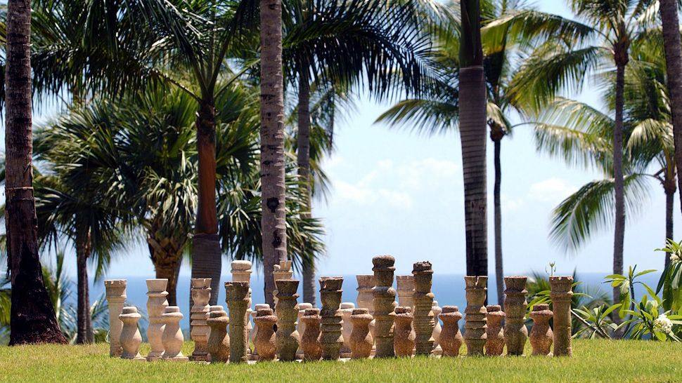 The Peninsula House/加勒比海,多米尼加共和国,萨马纳半岛_006465-03-giant-chess-pieces.jpg