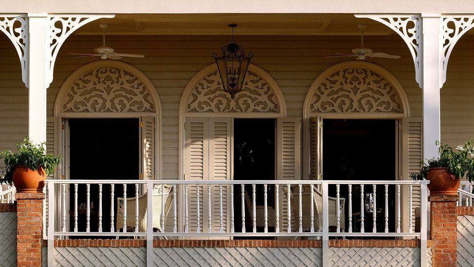 The Peninsula House/加勒比海,多米尼加共和国,萨马纳半岛_006465-06-exterior-porch.jpg