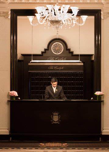 凯雷The Carlyle,A Rosewood酒店/纽约_car_front_desk2500.jpg