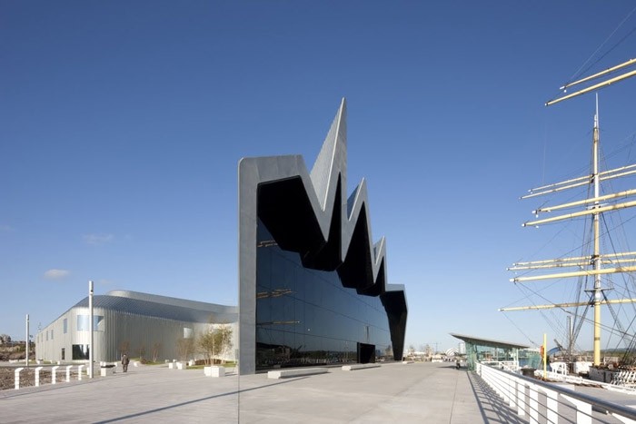 滨江博物馆 Riverside Museum / Zaha Hadid Architects__m_gw_yqnvZxsIrrq9KAC-7TKGELV5NCOmf4ChJJ6VRHs5KvIDM1nlMtQ7q1mpSW5vn6DHVJRdsNSJnI.jpg