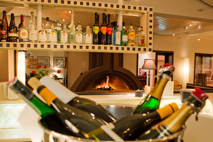 水晶酒店(Hotel The Crystal),奥地利_full_Bar-Kamin(2).jpg
