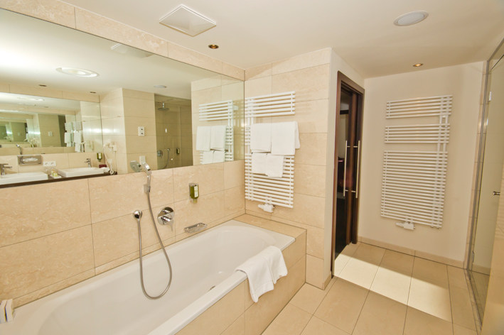 水晶酒店(Hotel The Crystal),奥地利_full_Badezimmer-848(1).jpg