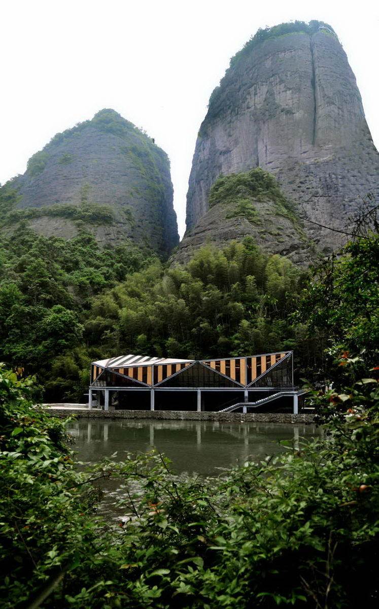 天门山餐厅_tianmen_mountain_restaurant_05(1).jpg