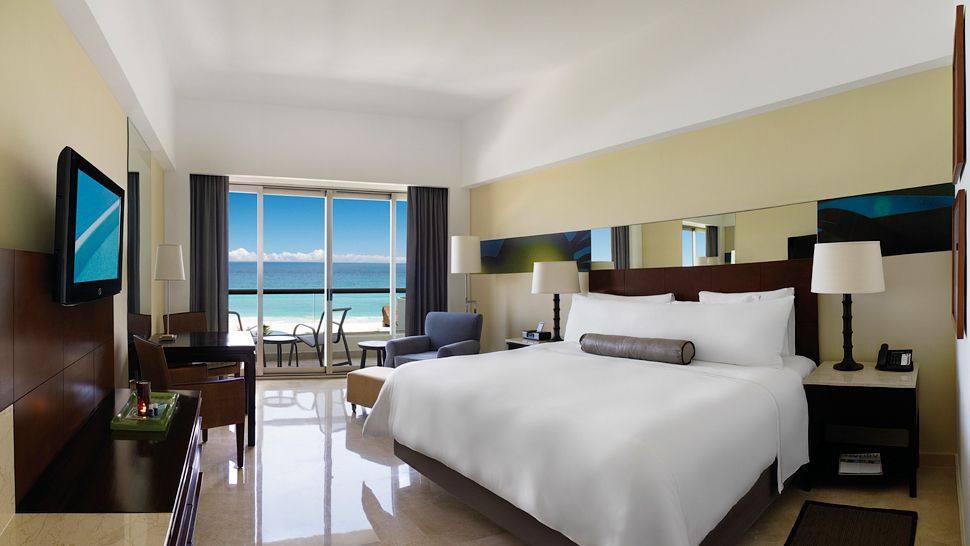 Live Aqua Cancun/墨西哥,金塔纳罗奥,坎昆_007257-06-bedroom-sea-view.jpg