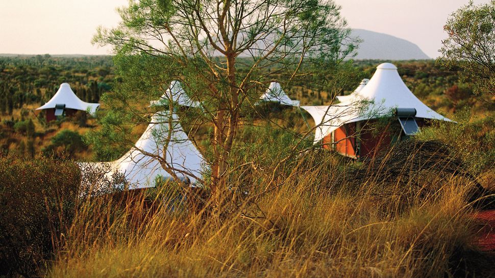 经度131°酒店/澳大利亚_002600-06-tents-ayers-rock-view.jpg