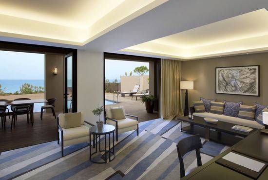 The Romanos/希腊,伯罗奔尼撒,麦西尼亚,科斯塔纳瓦里诺_VillasIthomiSapientzaLivingRoom1_lg.jpg