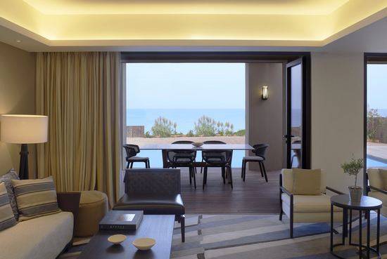 The Romanos/希腊,伯罗奔尼撒,麦西尼亚,科斯塔纳瓦里诺_VillasIthomiSapientzaLivingRoom2_lg.jpg
