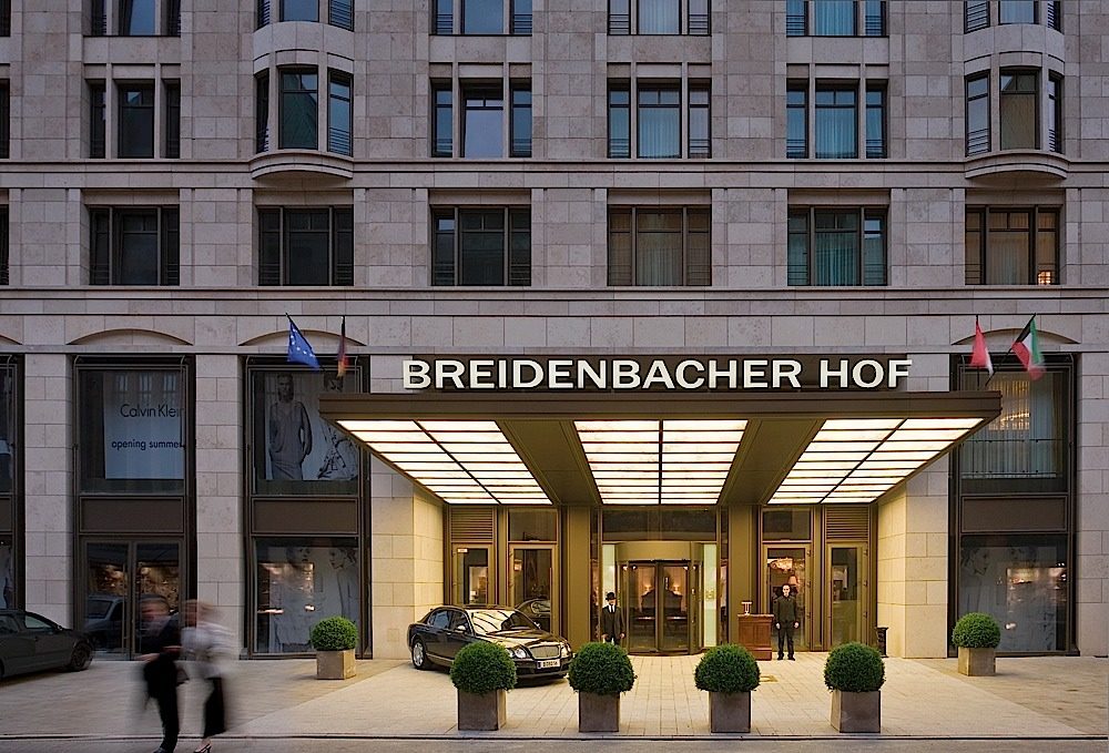 卡佩拉Breidenbacher Hof Capella Luxury Hotel In Germany 德国杜塞尔多夫_BBH_Exterior_05.jpg