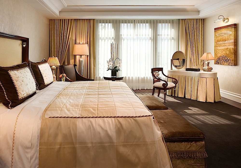 卡佩拉Breidenbacher Hof Capella Luxury Hotel In Germany 德国杜塞尔多夫_Presidential_Suite_Bedroom.jpg