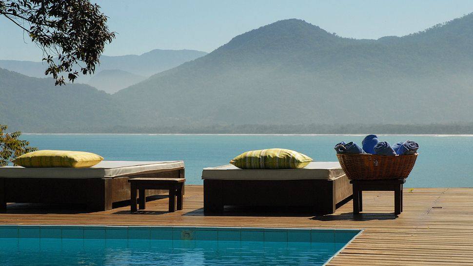 Pousada Picinguaba ubatuba/巴西圣保罗_003204-06-outdoor-pool-daytime-ocean-view.jpg