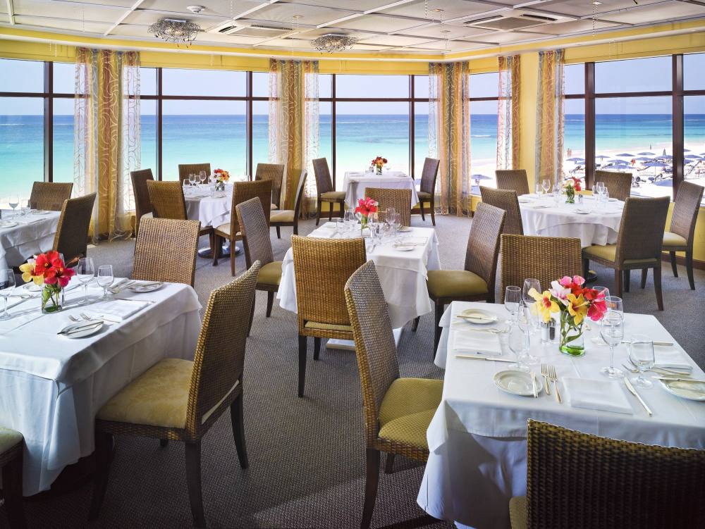 百慕大群岛Elbow海滩酒店_bermuda_lido_restaurant.jpg