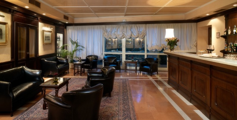 意大利,佩鲁贾,Brufani Palace 酒店_bar.jpg