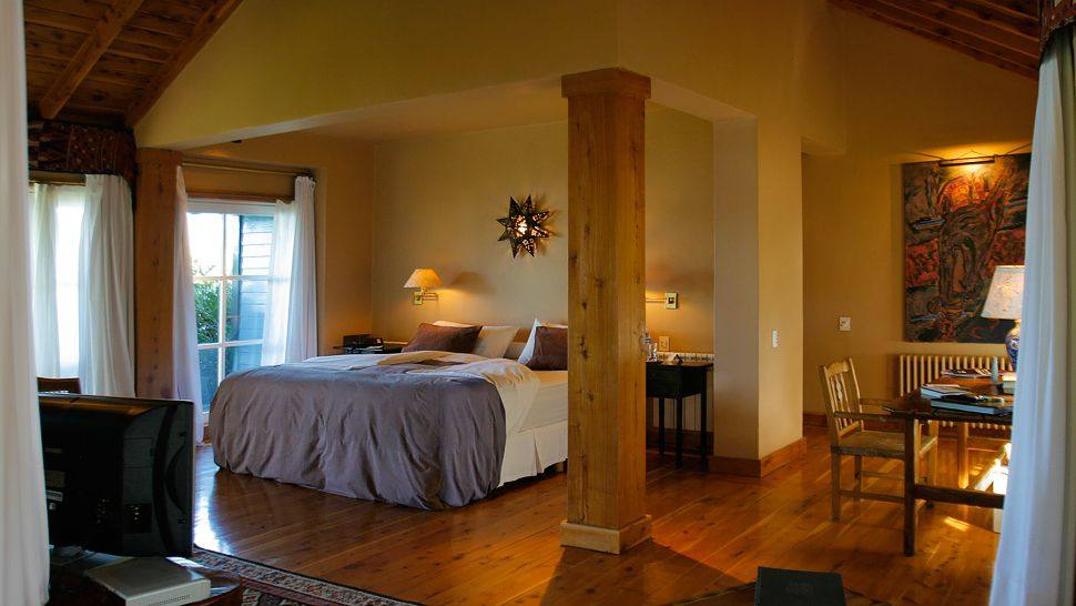 拉斯巴尔萨斯/阿根廷,巴塔哥尼亚,内乌肯_000194-06-guestroom.jpg