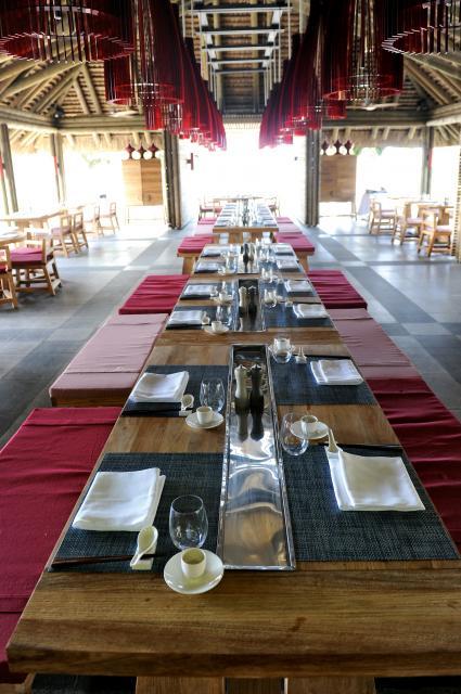 毛里求斯长海滩度假村_1308213251-restaurant-chopstix---long-beach-mauritius(1).jpg