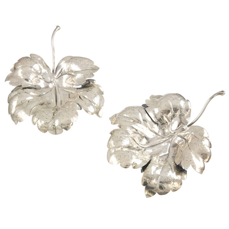 国外网站精品-陈设单品_Pair of Sterling Silver Leaves by Lisi Brothers..jpg