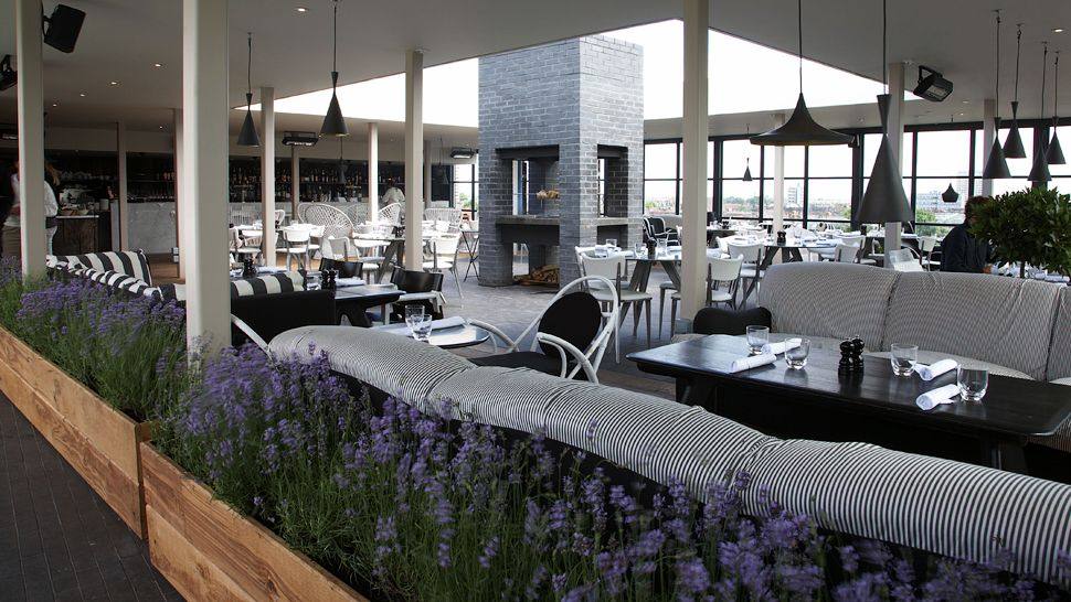 伦敦肖尔迪奇酒店Shoreditch House_007608-09-rooftop.jpg