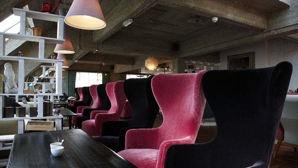 伦敦肖尔迪奇酒店Shoreditch House_007608-12-sitting-room.jpg